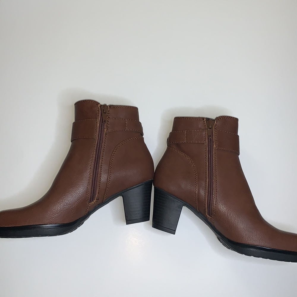♦️SOLD♦️Life Stride keepsake ankle boots 👢 (NWOT) - Picture 4 of 6